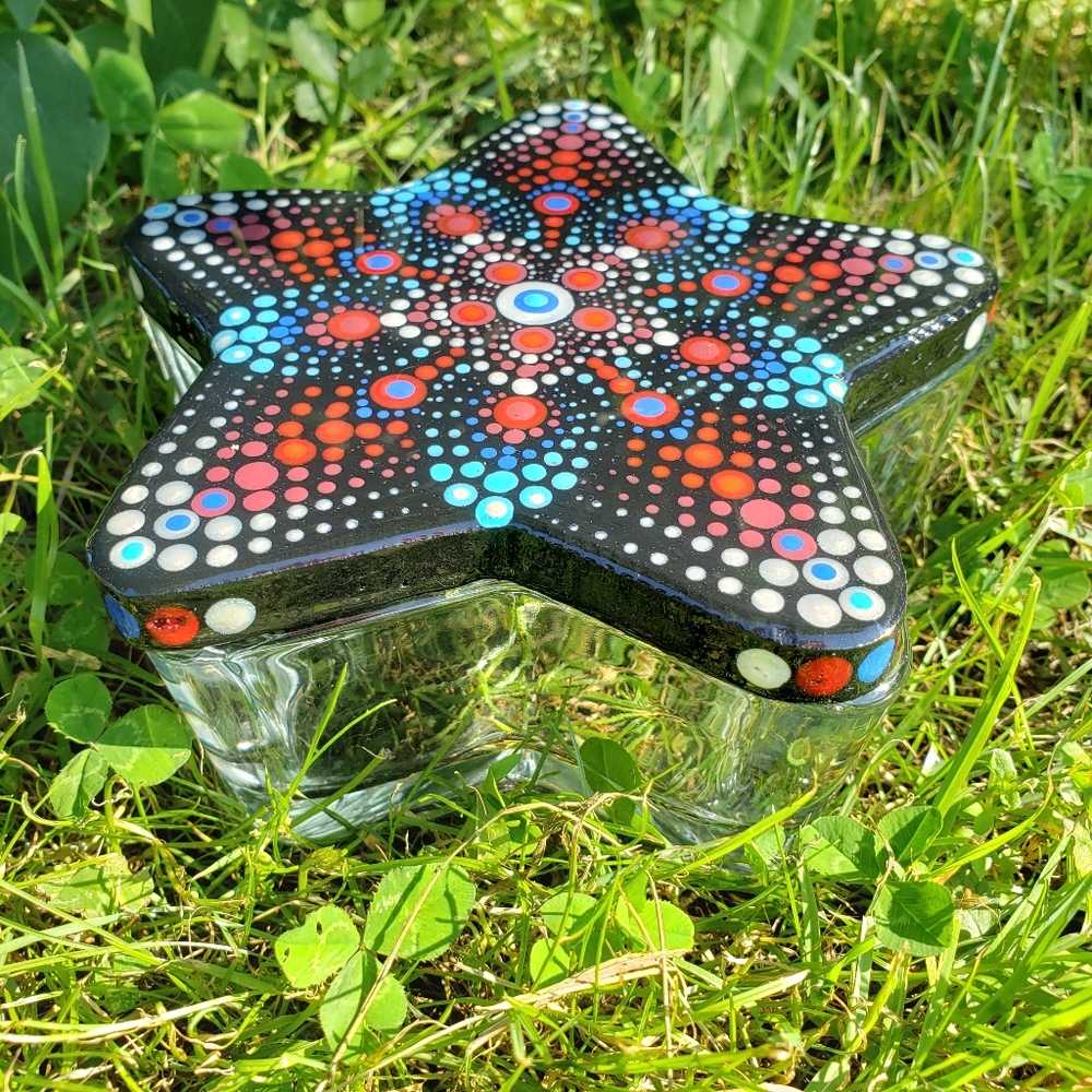 Americana dot mandala glass star box